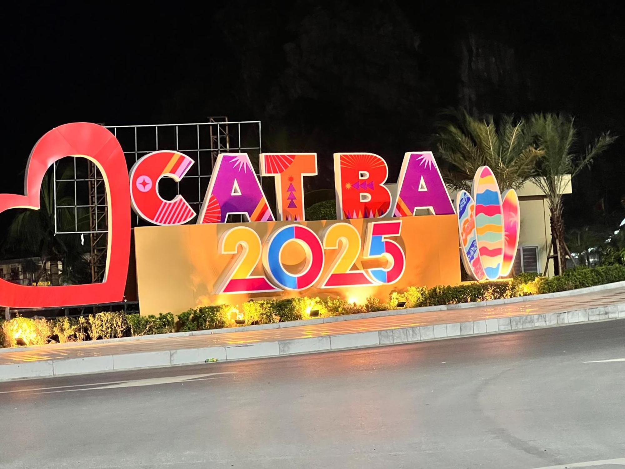Mb Central Hotel Cat Ba Island Екстериор снимка