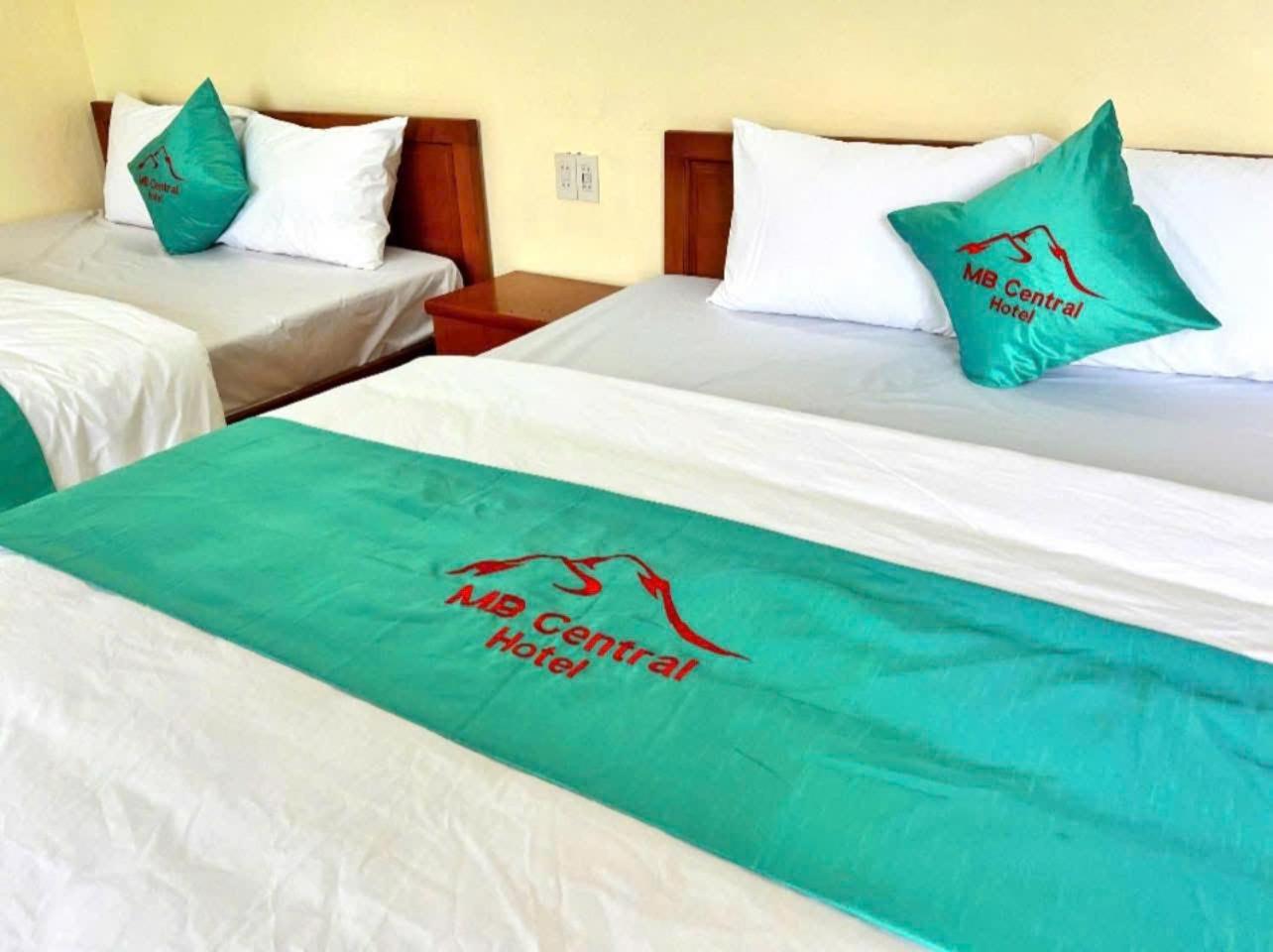 Mb Central Hotel Cat Ba Island Екстериор снимка