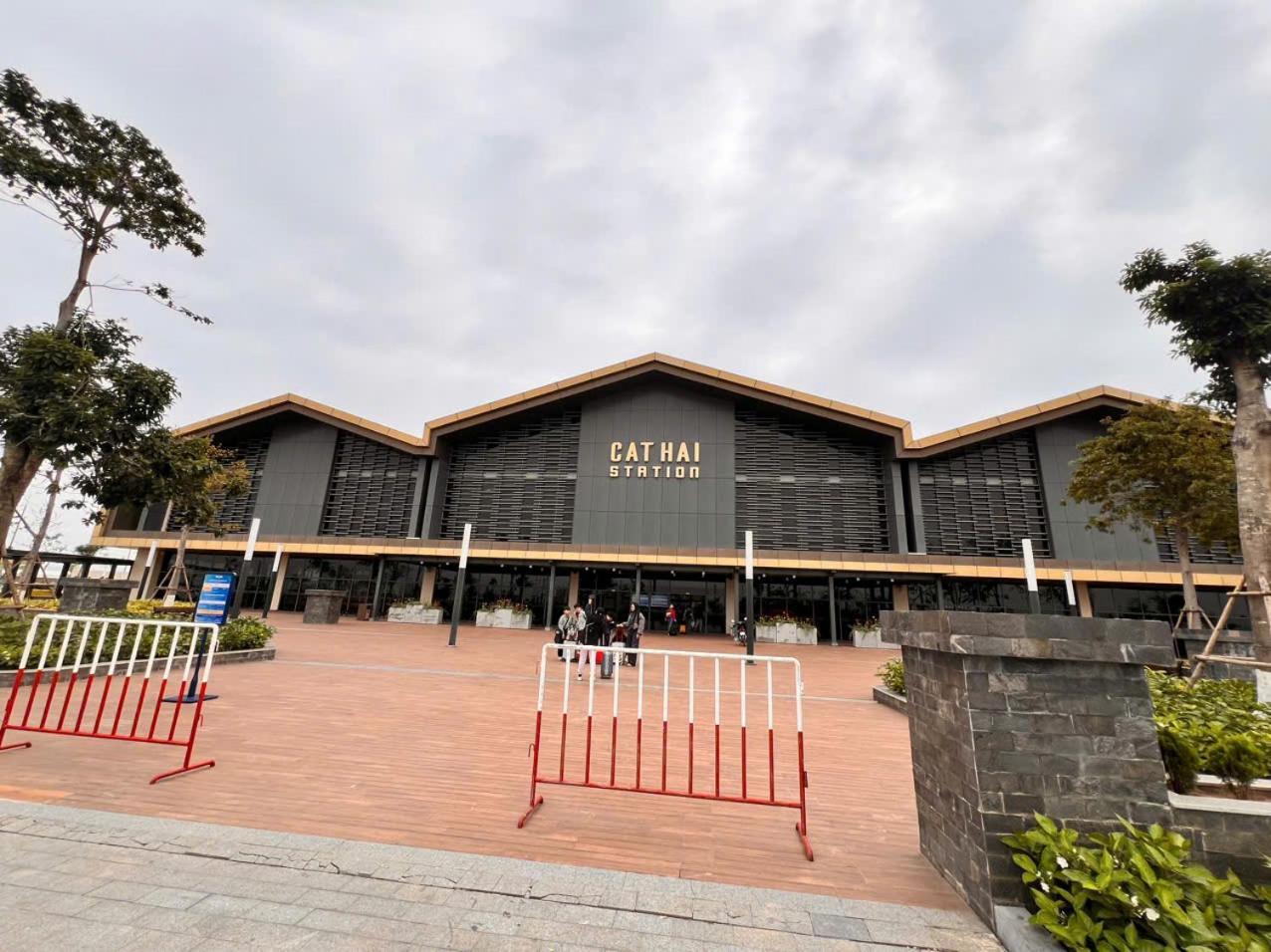 Mb Central Hotel Cat Ba Island Екстериор снимка